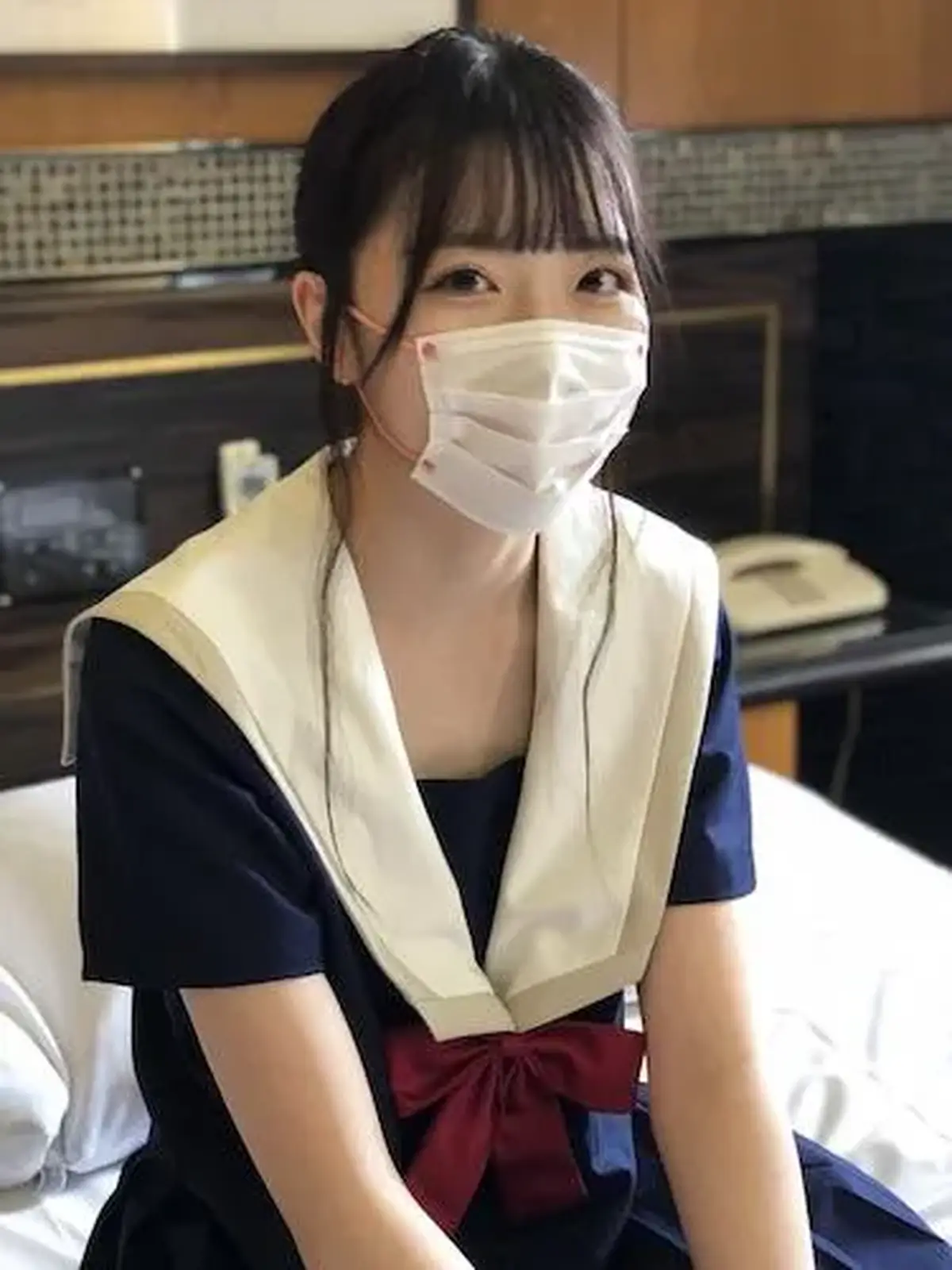 涙の美少女！18才清楚系の菜花ちゃんは一人暮らしがしたくて初めて知らないおじさんとホテルに！高額募集に応募したものの途中で涙が - 0481mw - CAMPUS LIFE JK